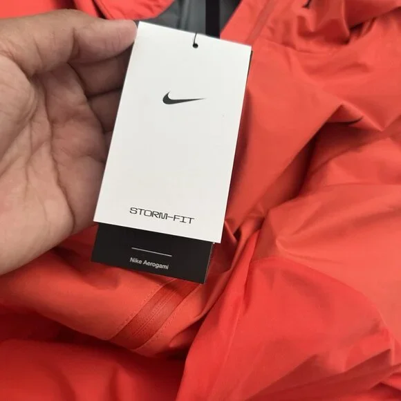 NWT Nike AeroSwift Storm-FIT Aerogami Running Jacket Crimson Sz Men's Large. Con - Picture 2 of 6